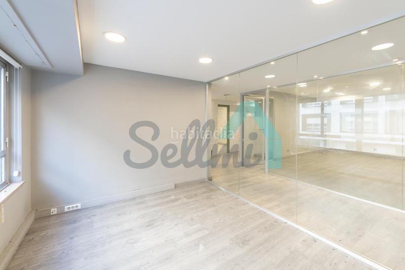Foto 8c41054b-5541-4faf-99f9-c59fa715a2b3. Rent office space in Salesas - Foncalada - Campoamor Oviedo