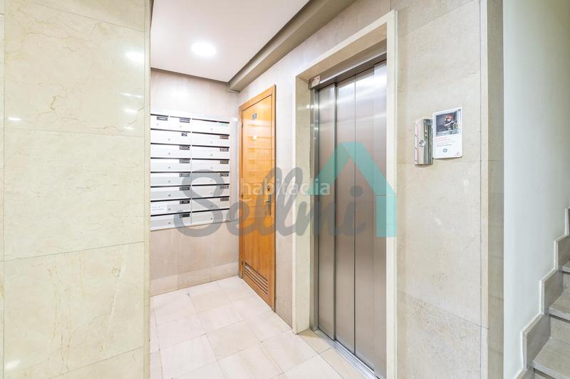 Foto f7eb364e-4e15-48e5-b26b-7324cc465964. Alquiler oficina en Salesas - Foncalada - Campoamor Oviedo