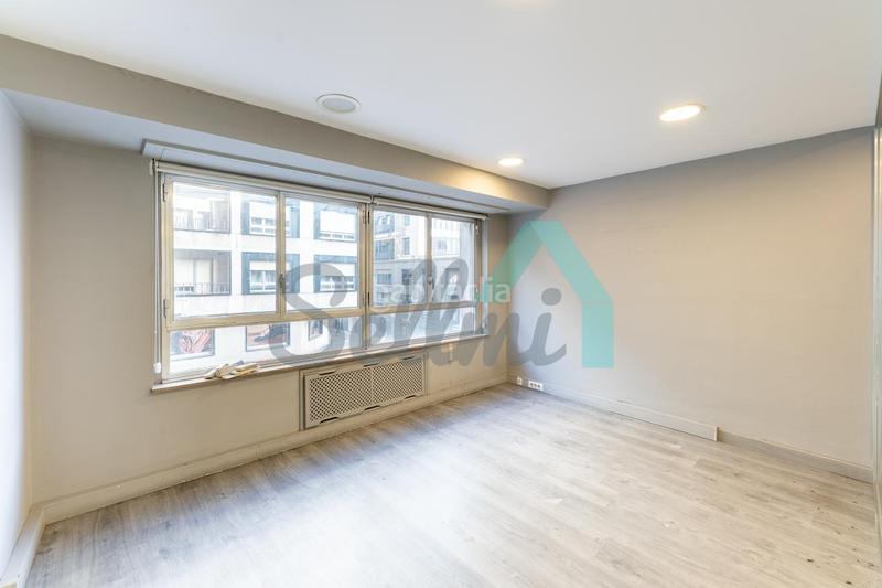 Foto daacb26c-8ad6-40db-867e-6eb9d3e1fbd1. Lloguer oficina a Salesas - Foncalada - Campoamor Oviedo