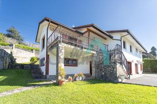 Casa aparellada  Lugar rodiles