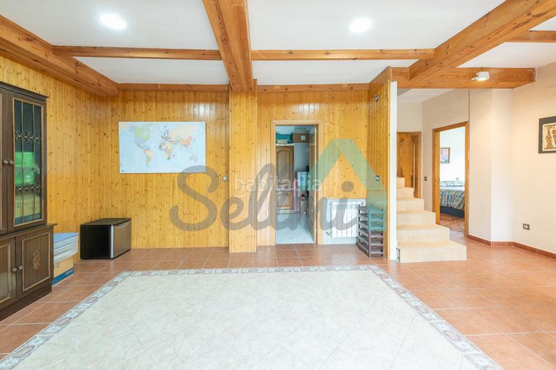 Foto 48f7b4c7-b824-4b93-b391-95bac73b0be3. Towny house with heating parking in Franco (El)
