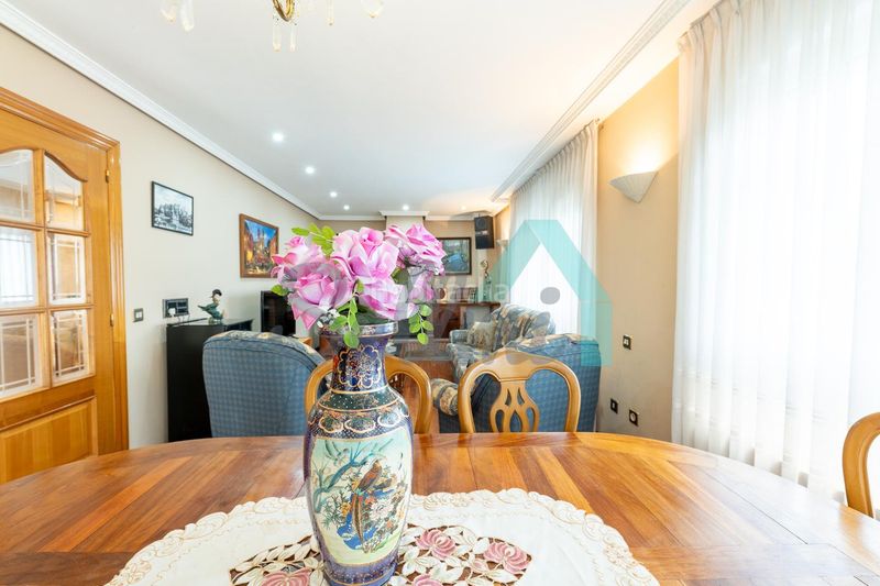 Foto 4fdf42e5-2834-4bac-9c39-ce56d9cf6efe. Towny house with heating parking in Franco (El)