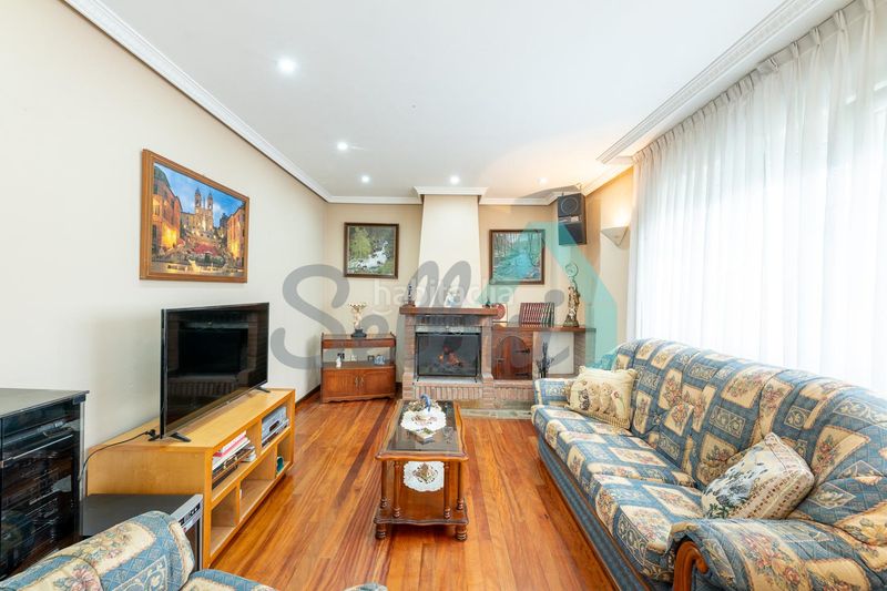 Foto 976b49f5-757f-4050-b10e-7d193ddd2600. Towny house with heating parking in Franco (El)