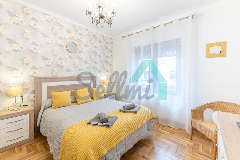 Foto 7bb3e552-fda5-4cc1-a0c9-cb8636eafaec. Etagenwohnung mit heizung in Centro Gijón