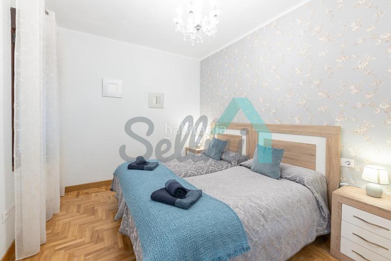 Foto d1e1792d-2437-4c11-b7e6-139d033aab17. Etagenwohnung mit heizung in Centro Gijón