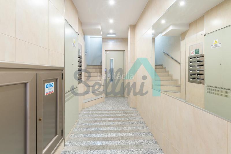 Foto a06e1afe-a32f-4d90-ba31-5ebf117f6ddc. Flat with heating in Centro Gijón