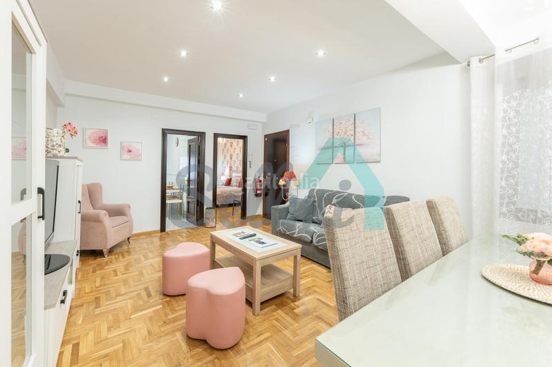 Foto 215ab06e-445e-48f0-8c09-19d2d73d58fa. Pis amb calefacció a Centro Gijón