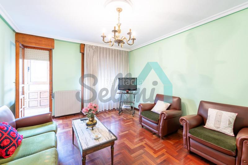 Foto e671e3f1-d392-451b-b2dd-42272b23f174. Etagenwohnung mit heizung in Sama Langreo