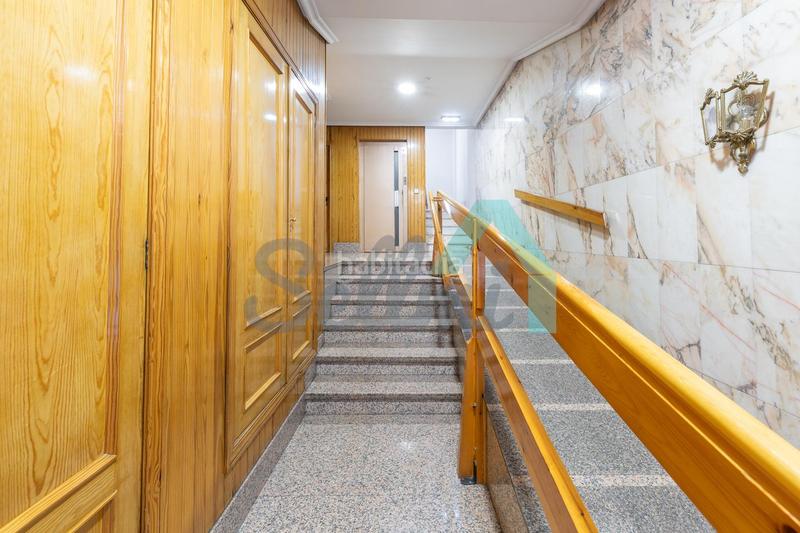 Foto 94b75c02-1756-42de-9307-143c8240b9fa. Flat with heating in Sama Langreo