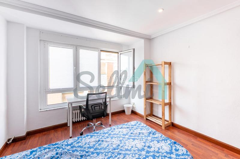 Foto 6f32a597-c1dc-4e00-b3cb-dfdf79bc6d2d. Appartement avec chauffage dans Casco Histórico Oviedo