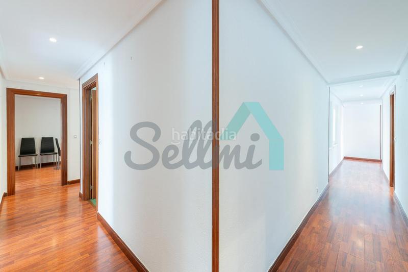 Foto 7e5722d2-6d06-4f15-991d-7d1aa84a2e59. Appartement avec chauffage dans Casco Histórico Oviedo