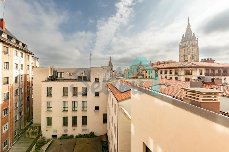 Foto ce7d1840-63e9-49cf-bbac-8e66e7d5b0b7. Appartement avec chauffage dans Casco Histórico Oviedo
