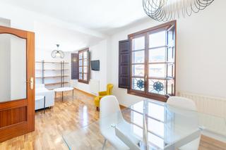Miete Etagenwohnung  Fontán