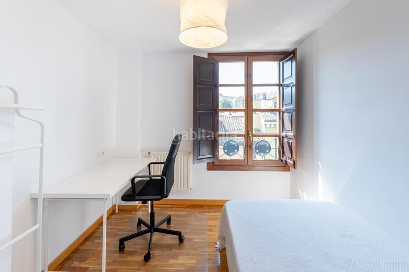 Foto 7b0a545c-5183-4930-8851-9c0fe14ffa69. Miete etagenwohnung mit heizung in Fontán Oviedo