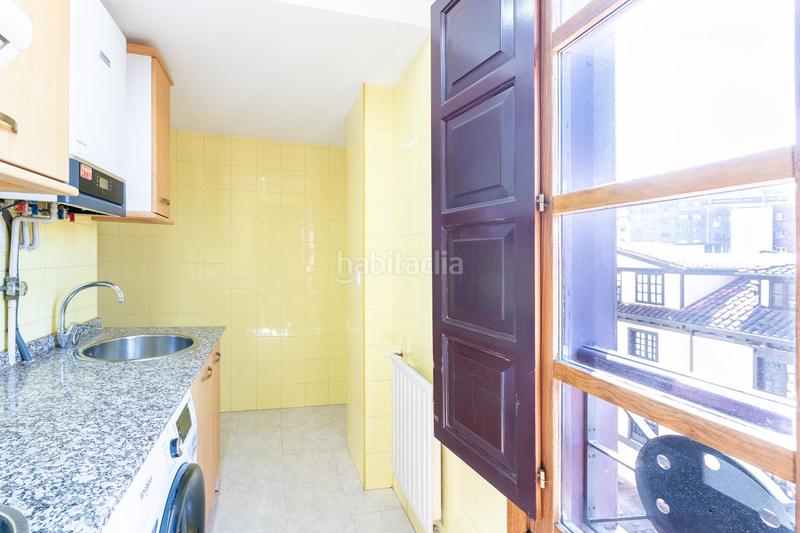 Foto cb3576b9-de57-405c-82c6-3e4737001902. Miete etagenwohnung mit heizung in Fontán Oviedo