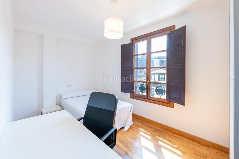 Foto da31583d-3e6d-48c7-a5d1-9590a16c3198. Miete etagenwohnung mit heizung in Fontán Oviedo