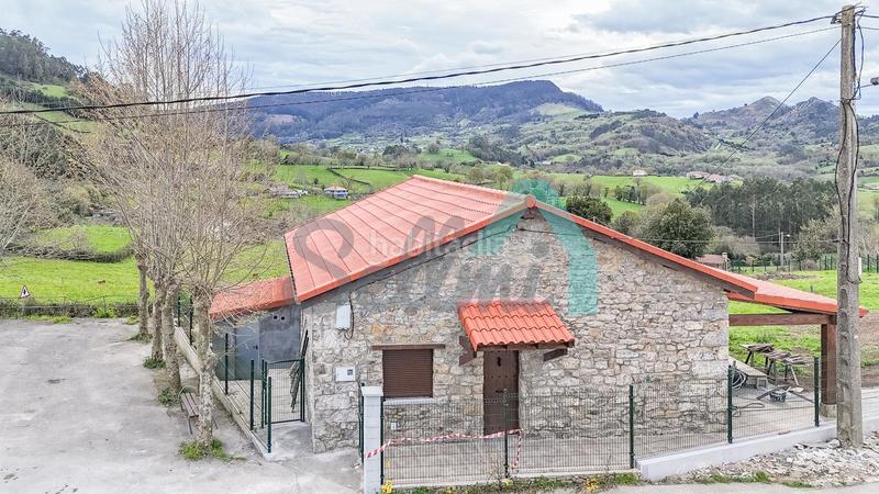 Foto 27bc93b1-3c6b-4cfd-be89-c8f402f2f0e4. Casa en Parroquias Norte Siero