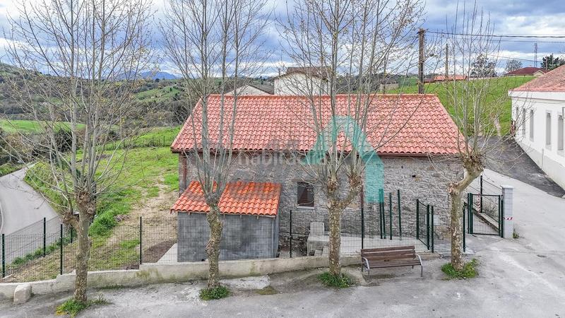 Foto 2feba8a5-ad0a-45fe-bffd-c0ee7cd8404c. Casa en Parroquias Norte Siero