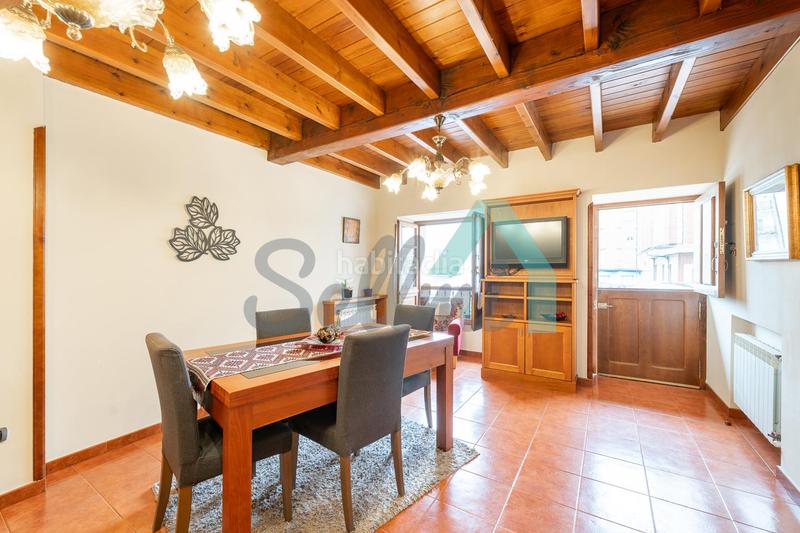 Foto 158fb17c-8d8c-4aae-986c-4d2cb9a0f0bb. Casa aparellada amb calefacció a la pola Siero Siero