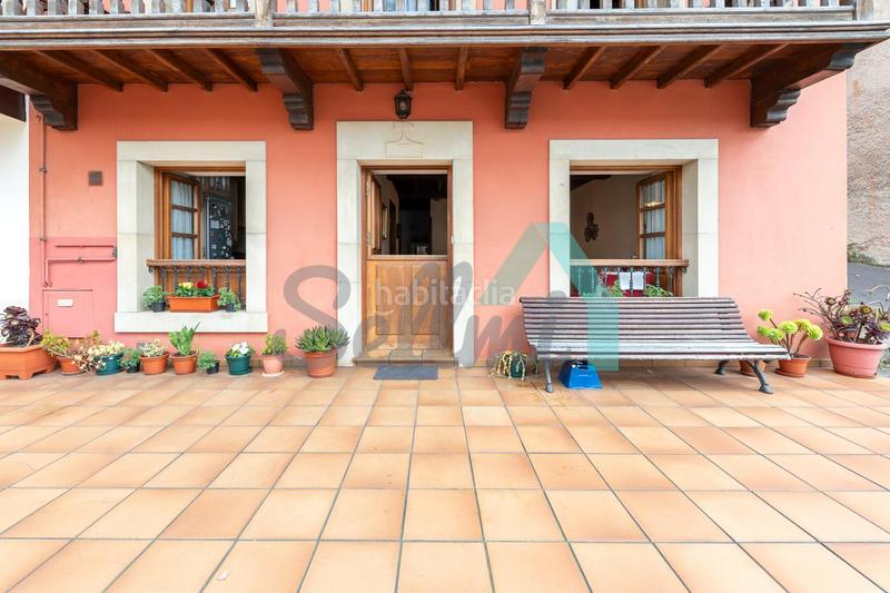Foto 468c3dc9-c93d-4140-b2ae-15731b1d4d9d. Casa aparellada amb calefacció a la pola Siero Siero
