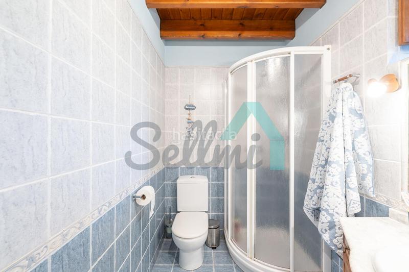 Foto 575ce96e-4d77-412a-8b0b-b17469e97c7e. Casa aparellada amb calefacció a la pola Siero Siero