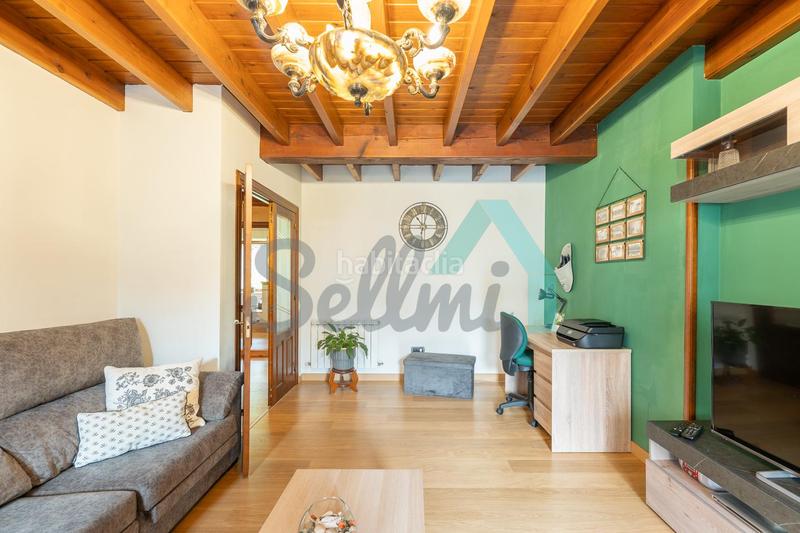 Foto d369c702-f33b-4dc7-be6f-946790a04896. Casa aparellada amb calefacció a la pola Siero Siero