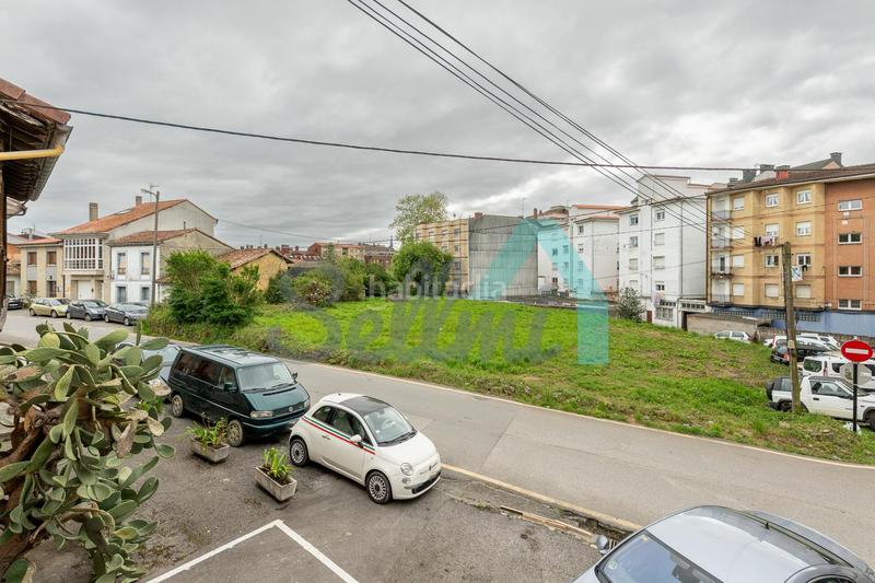 Foto ed15a10a-6f12-41a2-be8e-eaddf1caceb8. Casa aparellada amb calefacció a la pola Siero Siero