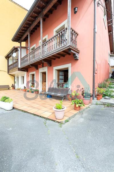 Foto 6831c37d-e06a-45e2-a00f-7d866e094a16. Casa pareada en la pola Siero Siero