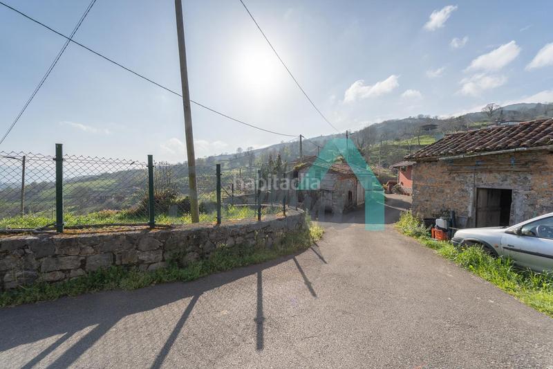 Foto 06eea456-cd5d-4ca4-aa01-21406592cd59. Casa a Parres