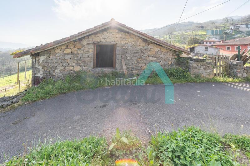 Foto 5c8885e9-206a-49d4-a286-e76a76a553f0. Casa a Parres