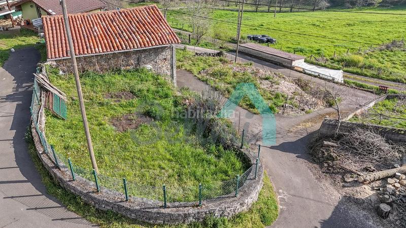 Foto cddb3392-49c1-4f0d-b13e-bf6b38ccdcdc. Casa a Parres