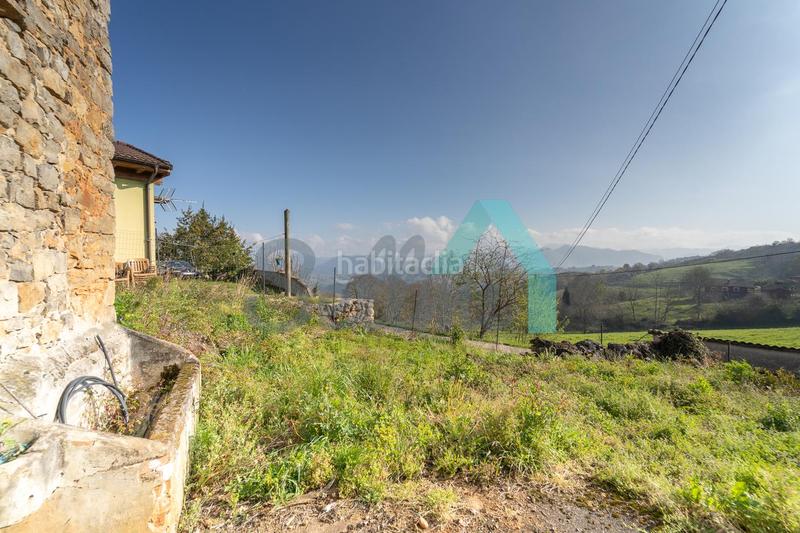 Foto eae72515-ca57-48be-9c58-bc26e03ca15a. Casa a Parres