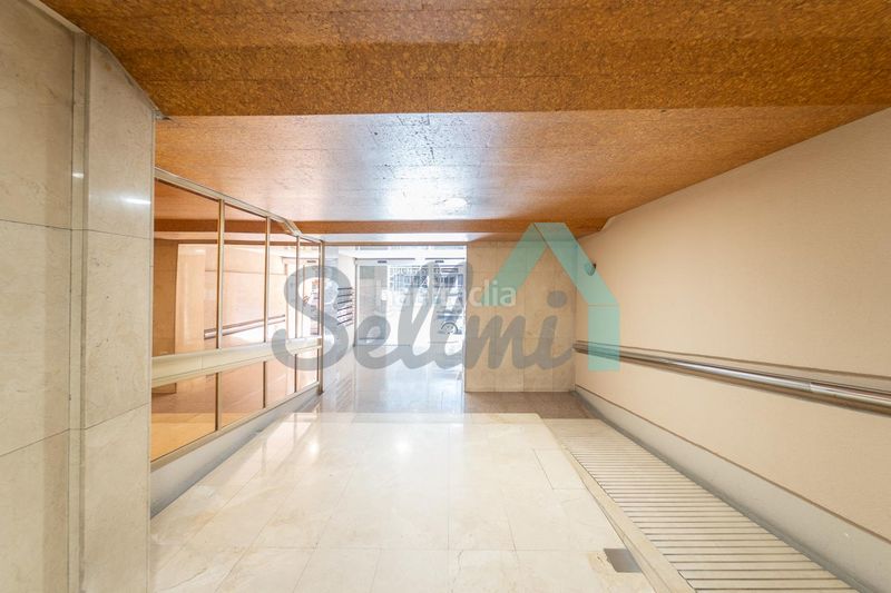 Foto adda7302-5a56-4d85-a013-b429616127a4. Aparcament cotxe a Auditorio - Seminario - Parque de Invierno Oviedo