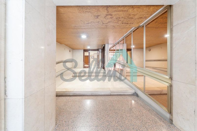 Foto d7933b85-4ba4-4f69-a399-a165000a81d8. Aparcament cotxe a Auditorio - Seminario - Parque de Invierno Oviedo