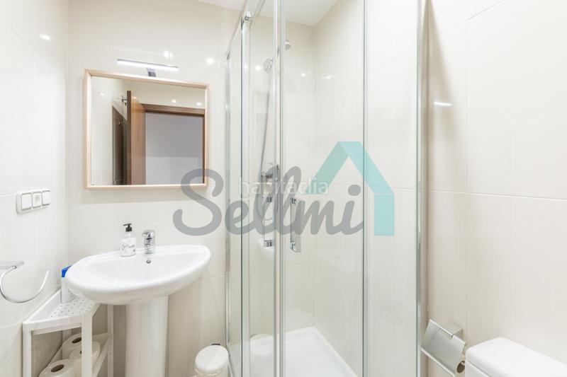 Foto 2af15e61-a003-4a11-bd6f-fcd63f78e22d. Rent flat with heating parking in Huca - La Cadellada Oviedo