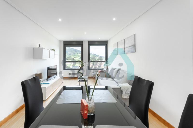 Foto d0cb6c03-6672-476c-813c-f4099ac5b914. Rent flat with heating parking in Huca - La Cadellada Oviedo