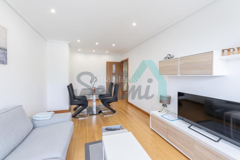 Foto 7ffd09c9-e534-4efe-8069-a770ed18b2e7. Alquiler piso en Huca - La Cadellada Oviedo