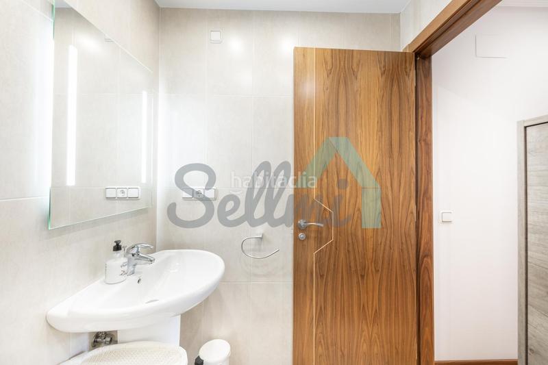 Foto 893b6a30-2c43-4ea6-9feb-887785c9c130. Alquiler piso en Huca - La Cadellada Oviedo