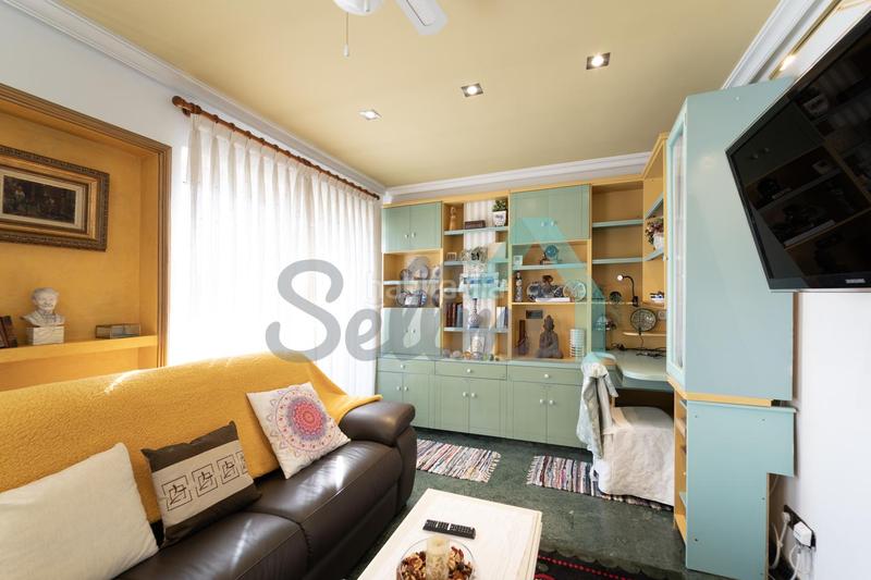 Foto 34ae3b93-559d-4580-97f3-67d29ff52f66. Miete dachwohnung mit heizung in El Carbayedo - El Quirinal Avilés