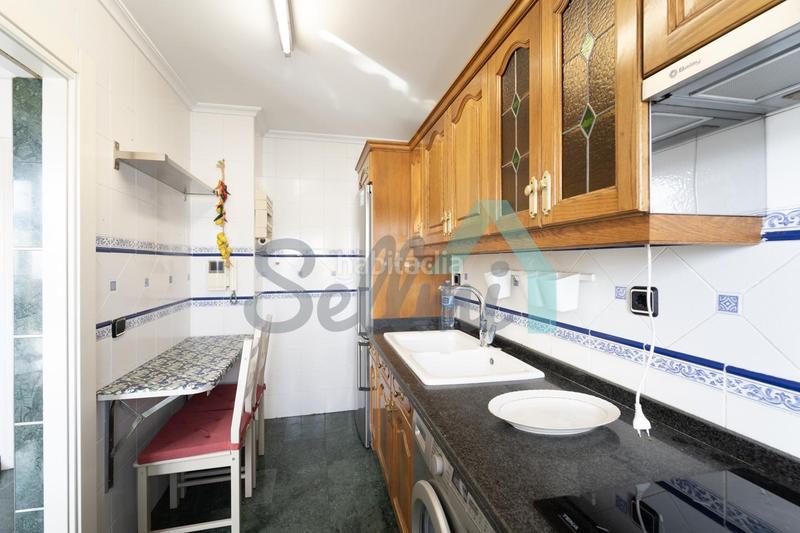 Foto 351f6ab3-7447-4030-959a-3eb85943bd6c. Miete dachwohnung mit heizung in El Carbayedo - El Quirinal Avilés