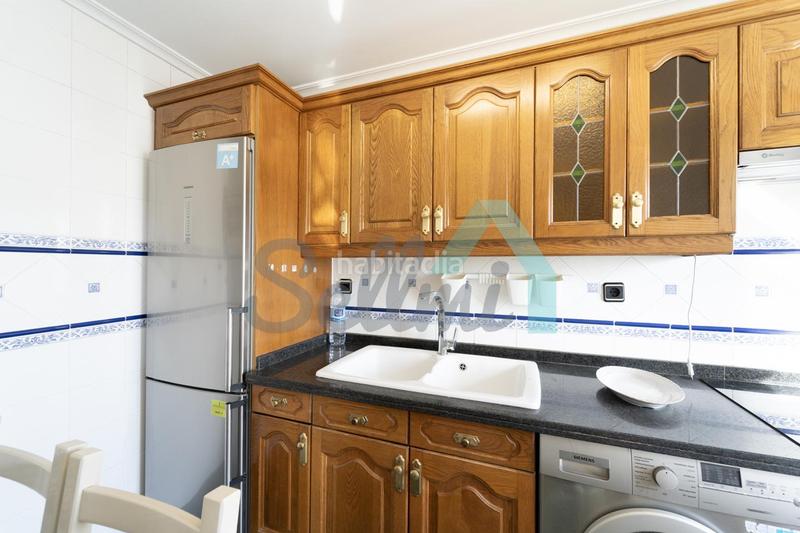 Foto 3d815a32-fb8d-410f-a636-eb0f8fe87494. Miete dachwohnung mit heizung in El Carbayedo - El Quirinal Avilés