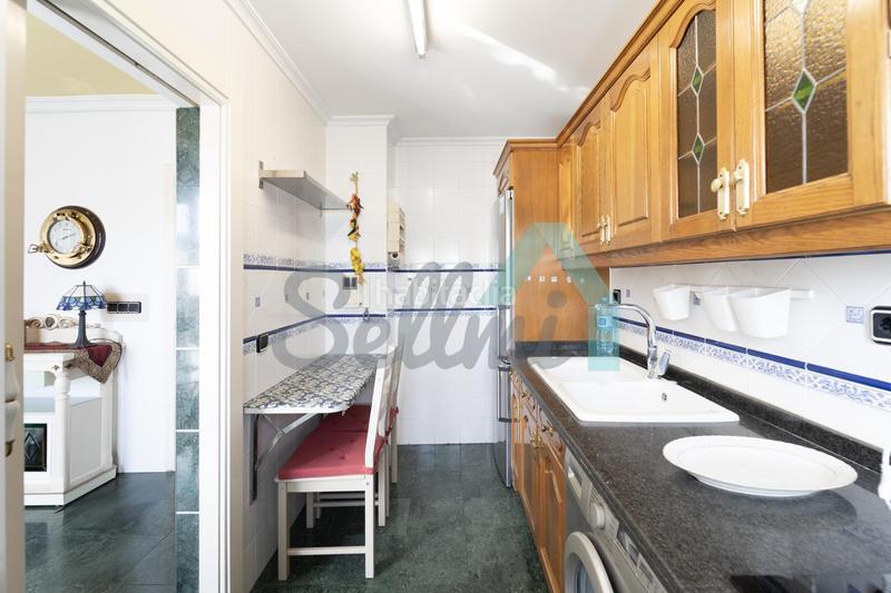 Foto af5b3174-af3e-4ea0-9af7-bf377be86f78. Miete dachwohnung mit heizung in El Carbayedo - El Quirinal Avilés
