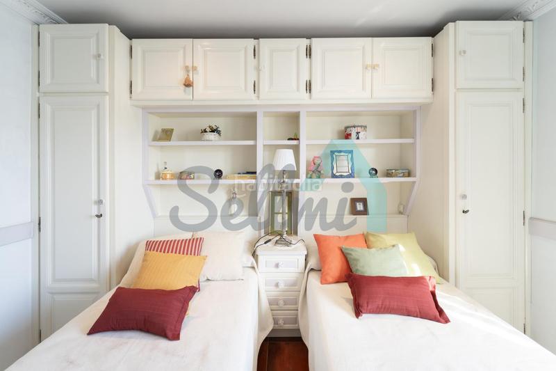 Foto becf3201-8598-425a-b35f-c7f54c202914. Miete dachwohnung mit heizung in El Carbayedo - El Quirinal Avilés