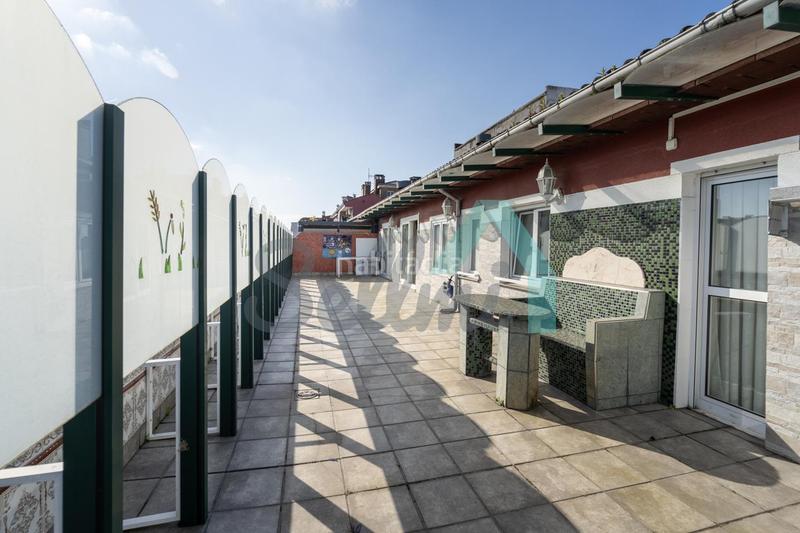 Foto d8cdd58f-c926-4aed-b0e8-12f3d431d5b7. Miete dachwohnung mit heizung in El Carbayedo - El Quirinal Avilés