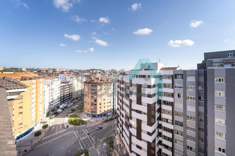 Foto 358e472b-b5ac-4b3e-ad96-24458db155ad. Rent penthouse with heating in El Carbayedo - El Quirinal Avilés