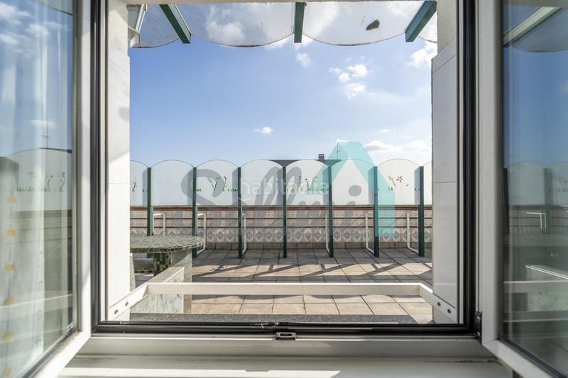 Foto a02b9070-1495-4267-a496-85658f190caa. Rent penthouse with heating in El Carbayedo - El Quirinal Avilés