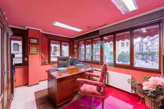 Office space in Nueve De Mayo