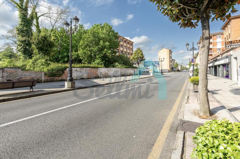 Foto 0c6deec9-05c2-466f-b104-57c3232af19e. Alquiler local comercial en Ventanielles Oviedo