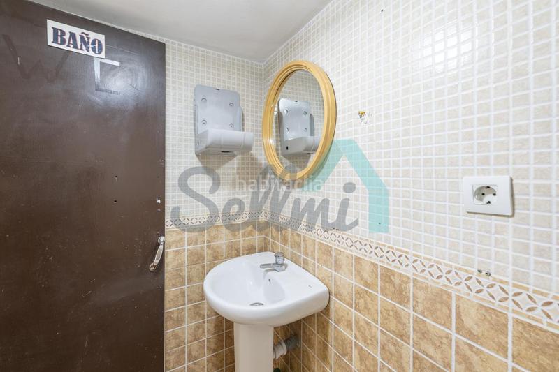 Foto b53cc80f-7043-4c62-8e5c-aa55b780beaa. Alquiler local comercial en Ventanielles Oviedo