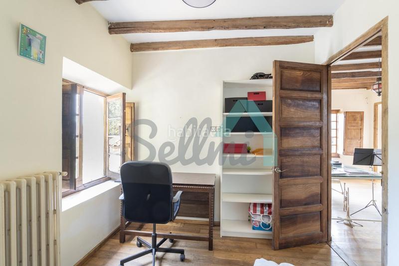 Foto 16650f49-8c57-4ede-bcf7-d31b38bfd8b3. Doppelhaus mit heizung parking in Carreño